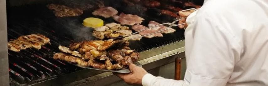 parrilla argentina en bodegón Buenos Aires Parrilla Peña