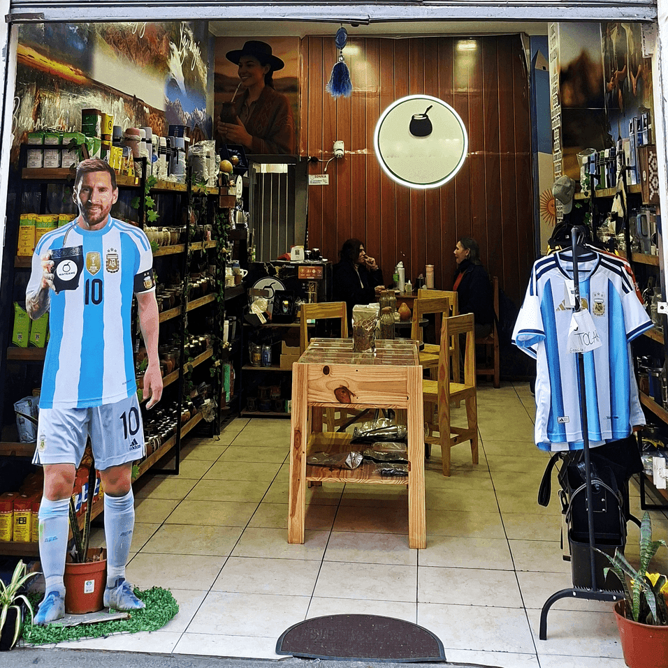 Benefit at Shop on Córdoba Avenue